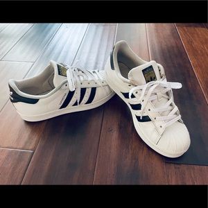 Classic Adidas Shell Toe Superstar Size 5.1/2 Sneakers Shoes White Black Gold Ty